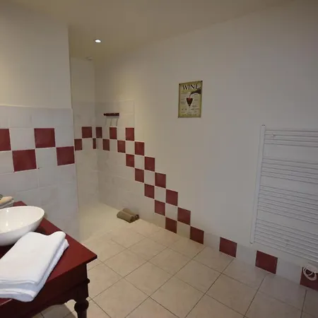 D'hotes Nature Et Saveurs فندق مبيت وإفطار 4*