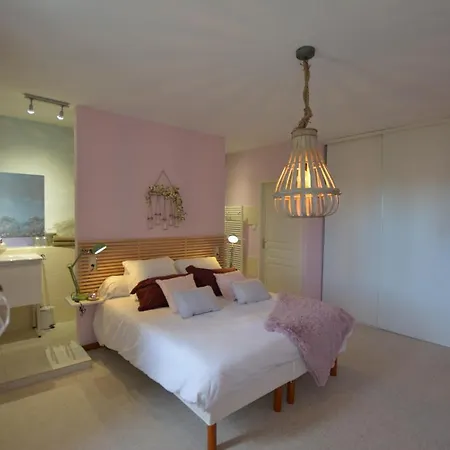 Bed & Breakfast D'hotes Nature Et Saveurs *